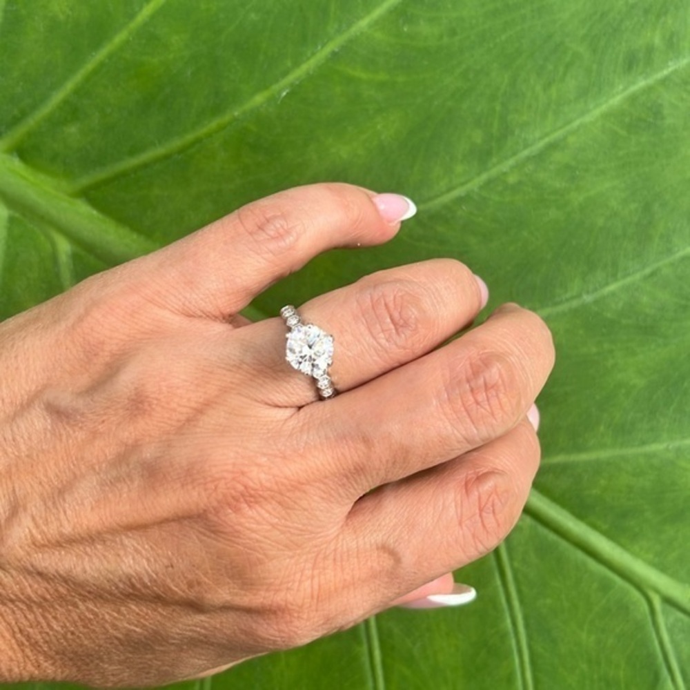 New 2ct Round cut Moissanite Engagement Ring 925 Sterling Silver basket setting